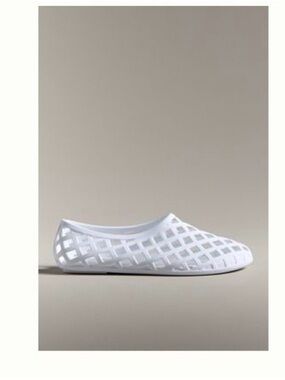 Jeffrey Campbell Women’s White Lattice Slip-On Jelly Flats